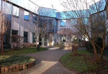 Location bureaux - Proche A6, A86, A106, RER, Tram et Orly