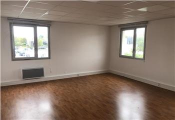 Location bureaux - Proche centre d'affaires et co-working  à Saint-Avertin - 37550