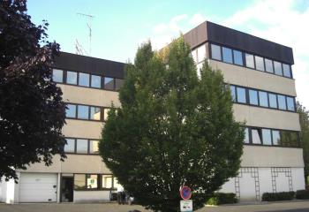 Location bureaux - Proche bus et parking  à Saint-Avertin - 37550