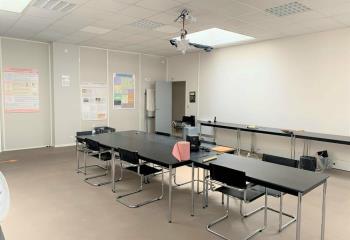 Bureaux à louer à - Les Granges Galand - Accès bus  à Saint-Avertin - 37550