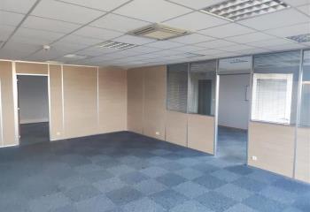 Location bureaux - Zone de la Guerche, proche de la mer