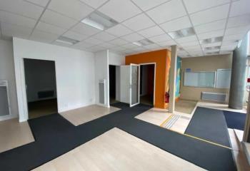 Bureaux à louer à - Deux niveaux  à Saint-Brieuc - 22000
