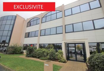 Location de bureaux au sein d'un parc d'affaires  à Saint-Grégoire - 35760