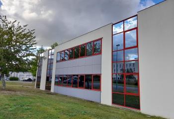 Location bureaux - Proche Rennes, accès grands axes  à Saint-Grégoire - 35760