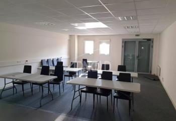 Bureau à louer à - Immeuble en copropriété  à Saint-Herblain - 44800