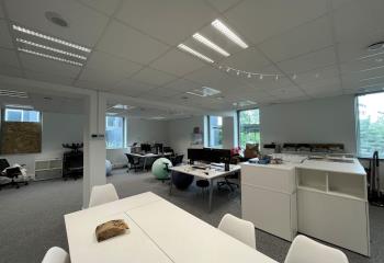 Location bureaux - Proche Zenith et pôle services