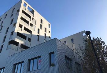 Location de bureaux immeuble Carré Domino à  à Saint-Jacques-de-la-Lande - 35136