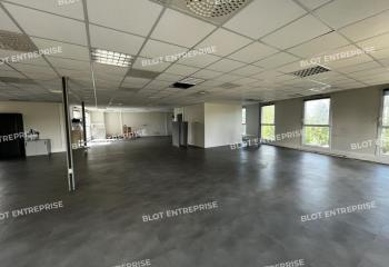 Location bureaux - Proche Rennes, accès 4 voies  à Saint-Jacques-de-la-Lande - 35136