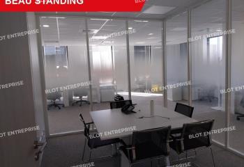 Location bureaux - immeuble Cap Courrouze  à Saint-Jacques-de-la-Lande - 35136