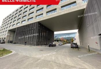 Location bureaux - Secteur Courrouze  à Saint-Jacques-de-la-Lande - 35136