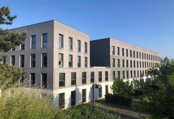 Location bureaux - Proche métro La Courouze et rocade  à Saint-Jacques-de-la-Lande - 35136