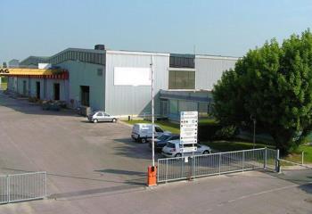 Location bureaux - Proche RN 44 et gare TGV  à Saint-Martin-sur-le-Pré - 51520