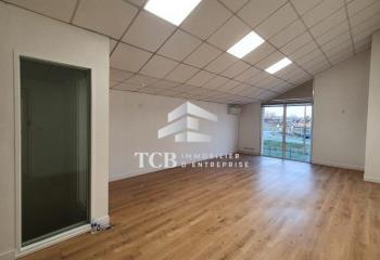 Location bureau (49610) - 120 m²  à Saint-Melaine-sur-Aubance - 49610