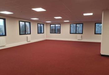 Location bureau Saint-Ouen-l'Aumône (95310) - 210 m²  à Saint-Ouen-l'Aumône - 95310