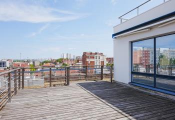 Location bureaux - Proche Périphérique et Métro  à Saint-Ouen - 93400