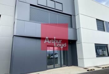 Location bureaux - Proche A6, N104, N6 et RER D  à Saint-Pierre-du-Perray - 91280