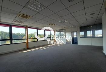 Location bureaux - Parc Technologique, Tramway T2, Autoroute A43  à Saint-Priest - 69800