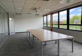 Location bureau Saint-Priest (69800) - 200 m²  à Saint-Priest - 69800