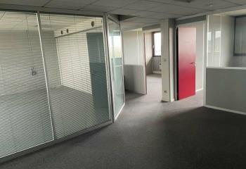 Bureaux à louer - A43  à Saint-Quentin-Fallavier - 38070