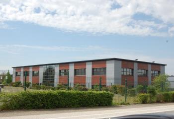 Location bureaux - Proche autoroutes A26 et A29  à Saint-Quentin - 02100