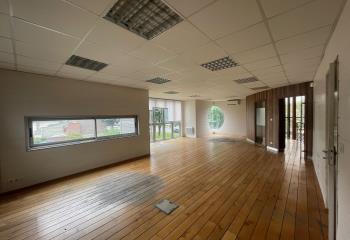 Location bureau - A26 - A29 - centre-ville  à Saint-Quentin - 02100