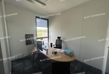 Location bureaux - Proche bus et accès 4 voies  à Saint-Sébastien-sur-Loire - 44230