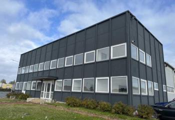 Location bureaux - Proche RN Tangentielle et bus  à Saran - 45770