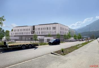 Location bureaux neufs - Proche Grenoble, bus et autoroute A48  à Sassenage - 38360