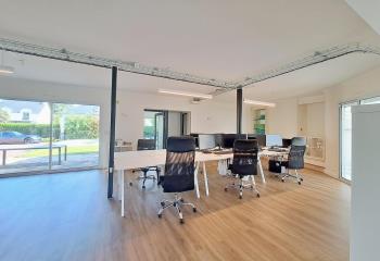 Location bureaux - Proche N444, N171 et transports en commun