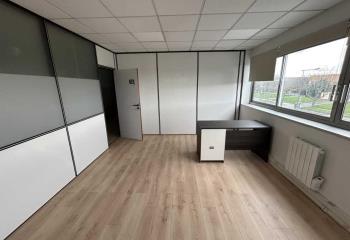 Location bureau Savigny-le-Temple (77176) - 20 m²  à Savigny-le-Temple - 77176