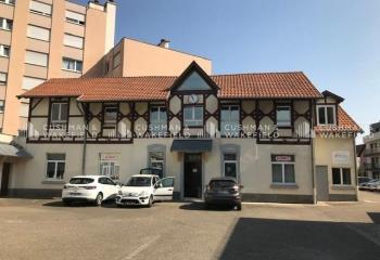 Location bureaux - Proche axes autoroutiers, bus et tram  à Schiltigheim - 67300