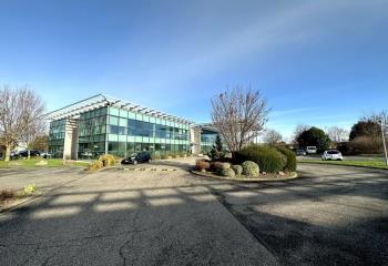 Bureaux à louer avec une triple exposition -  à Schiltigheim - 67300