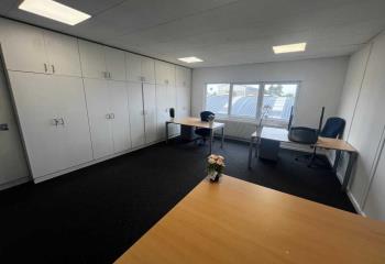Bureaux à louer en zone industrielle proche A1 et gare  à Seclin - 59113