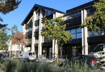 Location bureaux - Parc Gouraud, proche gare et autoroutes  à Soissons - 02200