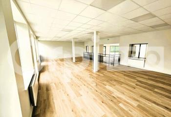 Bureaux à louer - clé en mains  à Soissons - 02200