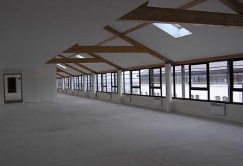 Bureaux à louer à - Proche Cité de la Musique - Accès RN2  à Soissons - 02200