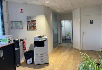 Location bureaux - Centre-ville, proche gare et axes routiers  à Soissons - 02200