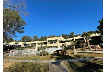 Location bureaux - Proche services et transports  à Sophia Antipolis - 06560