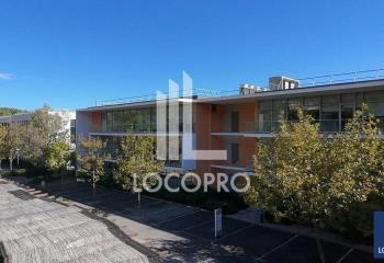 Location bureaux - Proximité gare routière et échangeur A8  à Sophia Antipolis - 06560