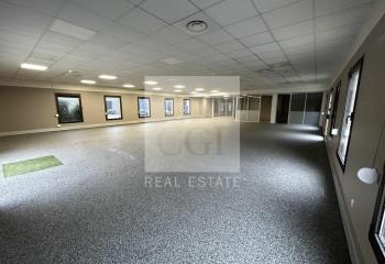 Location bureaux - Proche A6, D342 et gare TER Écully  à Tassin-la-Demi-Lune - 69160