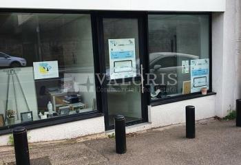 Location bureaux - Proche A7 et périphérique nord  à Tassin-la-Demi-Lune - 69160
