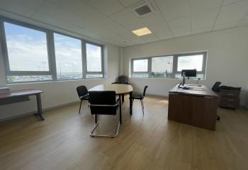 Location bureaux - Proximité aéroport Beauvais-Tillé  à Tillé - 60000