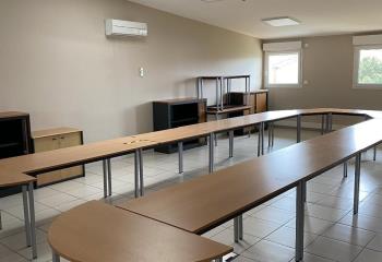 Bureaux à louer, proche Toulouse, parking et site sécurisé  à Tournefeuille - 31170