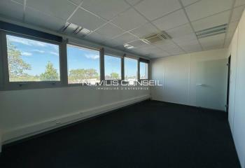 Location bureaux - Proche A624 et bus