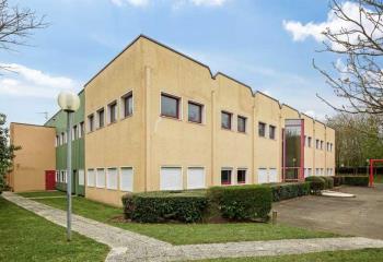 Location bureau Trappes (78190) - 774 m²  à Trappes - 78190