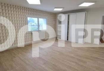 Location bureau (22440) - 28 m²