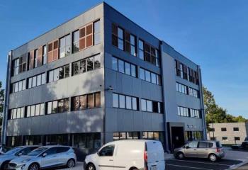 Bureaux à louer - Proche Bordeaux, Tramway et autoroute  à Tresses - 33370