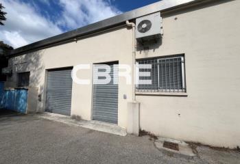 Location bureaux - Proche autoroute A8 et transports en commun  à Vallauris - 06220