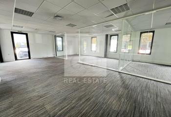 Location bureaux - Proche A43 et D1006  à Vaulx-Milieu - 38090