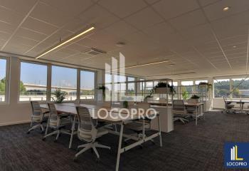 Location bureaux - Proche Pôle d'Aix-en-Provence et Éguilles  à Ventabren - 13122